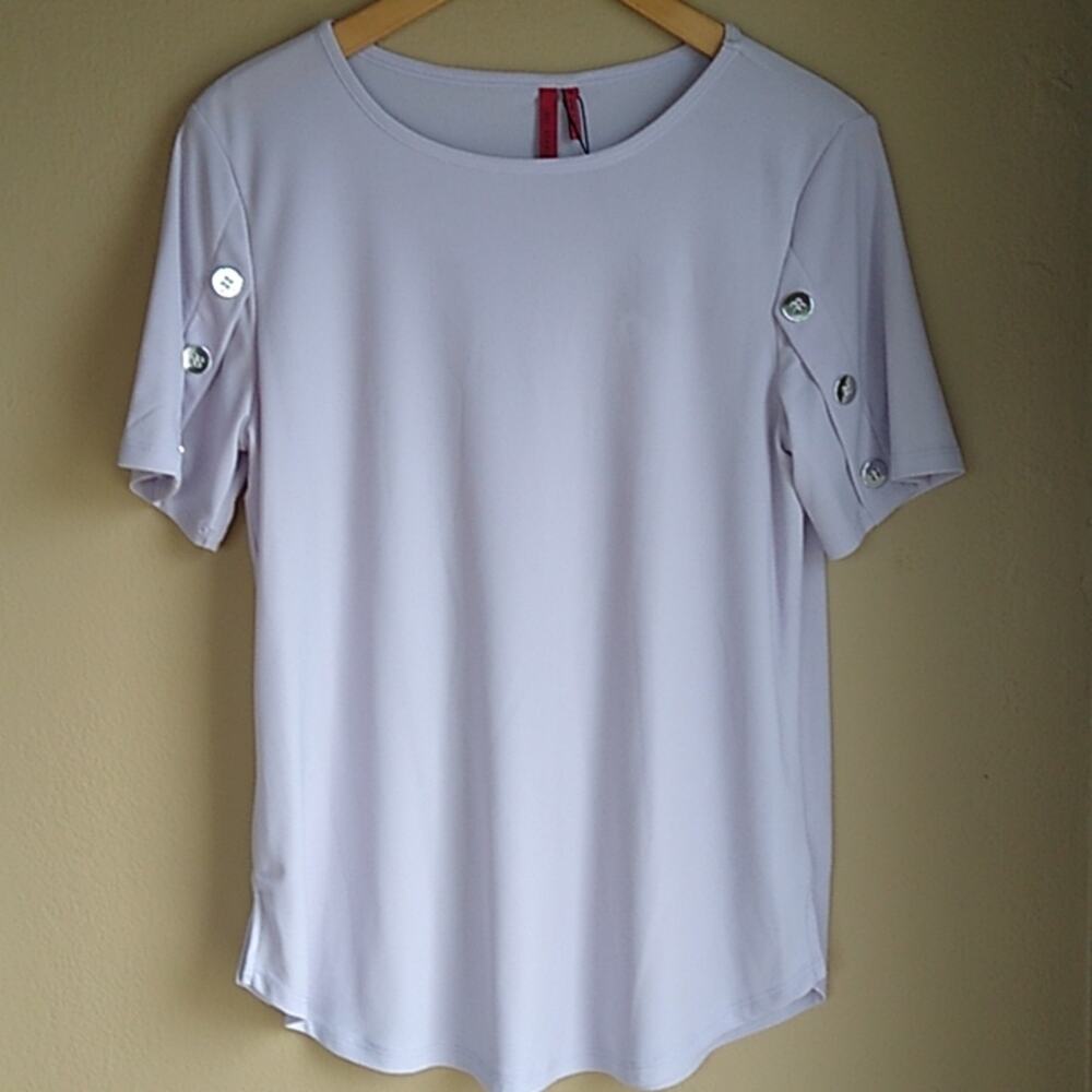 Love scarlet New With Tags Career Classic Short Sleeve Top Size M